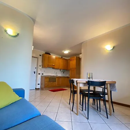 Delightful 2 Bedrooms With Patio. Apartment Bardolino